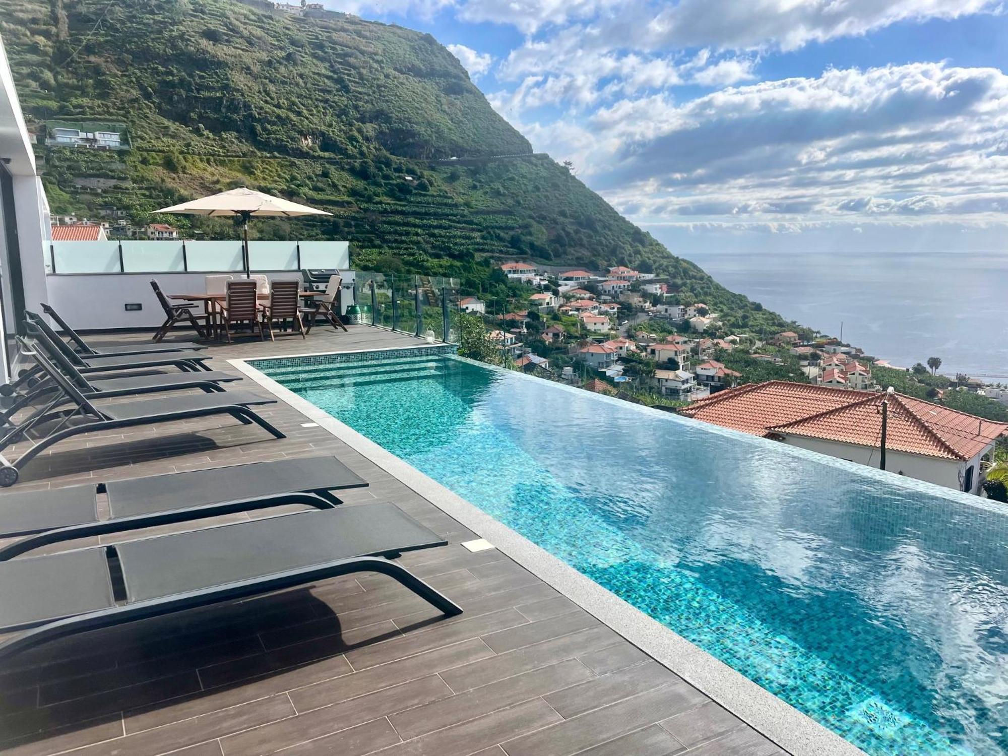 Villa Sea View Arco da Calheta  Exteriör bild