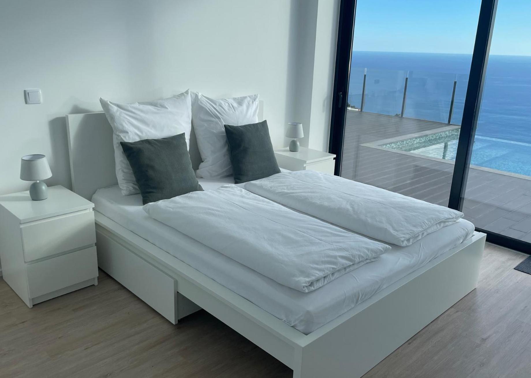 Villa Sea View Arco da Calheta  Exteriör bild